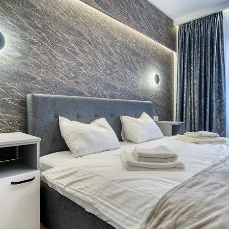 City Chic Retreat: Newly Renovated 1Br Apartment Bucarest Exterior foto
